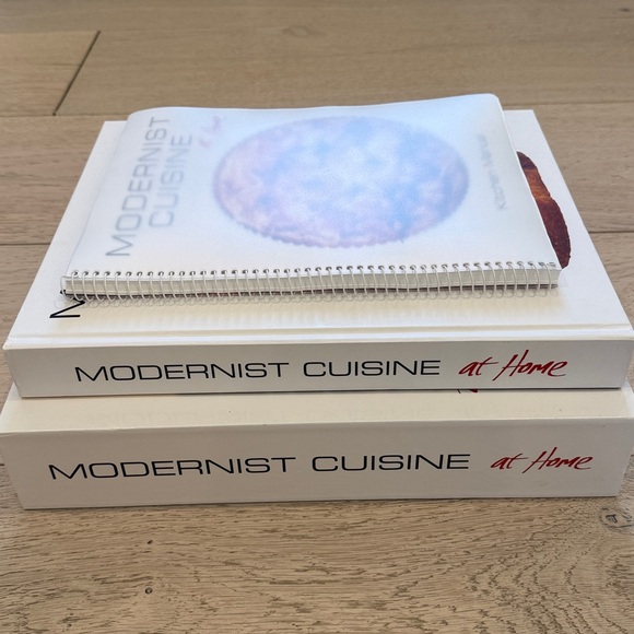 Modernist Cuisine At Home Cookbook - Picture 6 of 15